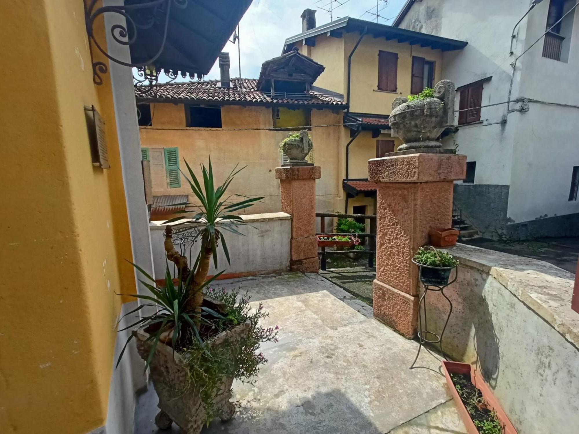 Foresteria Lombarda B & B Ca' Pelitti Ganna Екстериор снимка